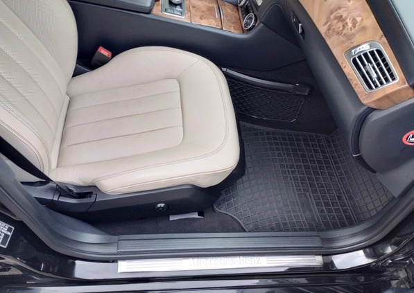 Mercedes-Benz CLS cena 72900 przebieg: 309000, rok produkcji 2011 z Radom małe 742